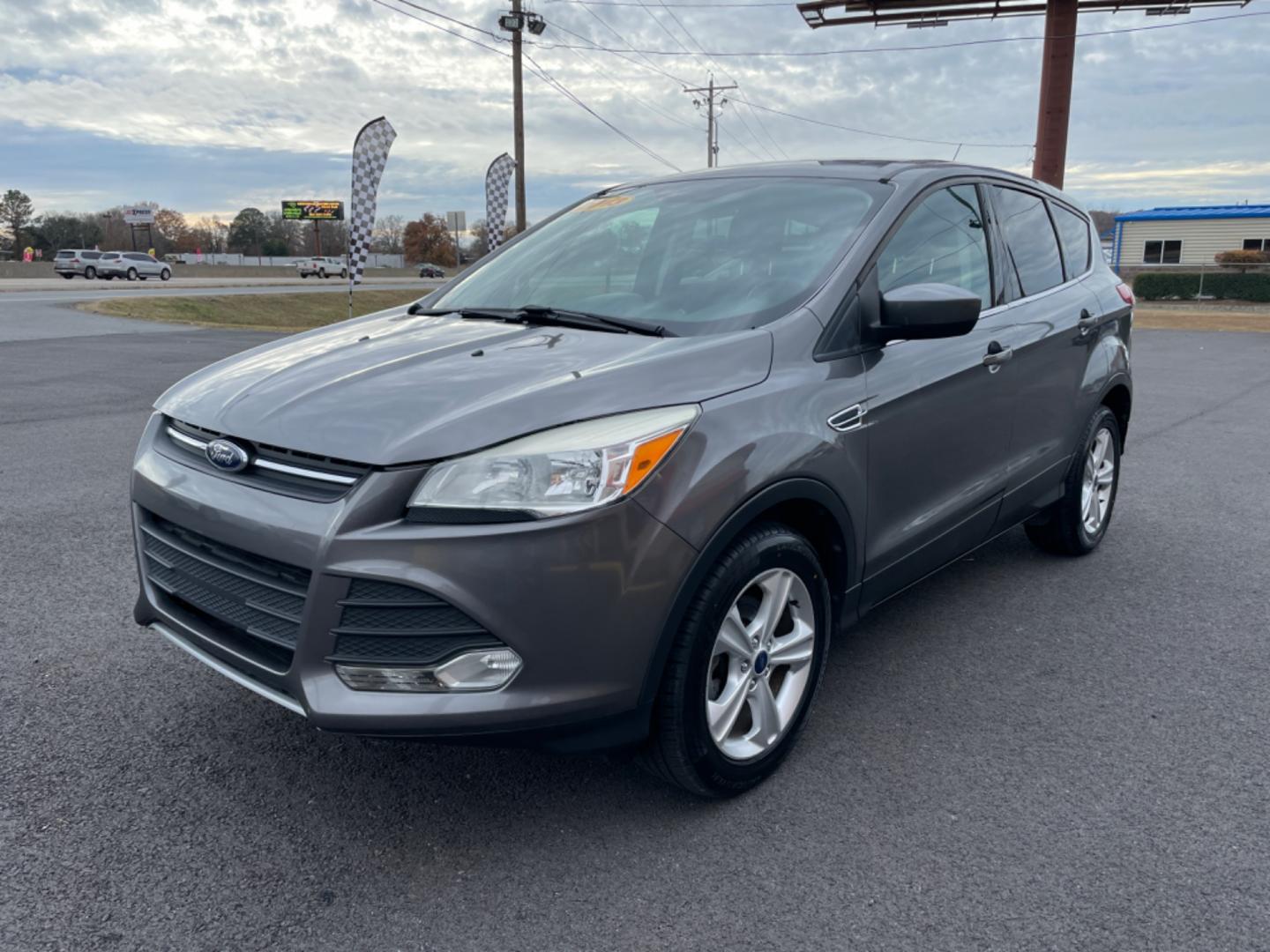 2013 Gray Ford Escape (1FMCU0GX1DU) with an 4-Cyl, EcoBoost, 1.6L engine, Auto, 6-Spd w/SelShft transmission, located at 8008 Warden Rd, Sherwood, AR, 72120, (501) 801-6100, 34.830078, -92.186684 - Photo#3